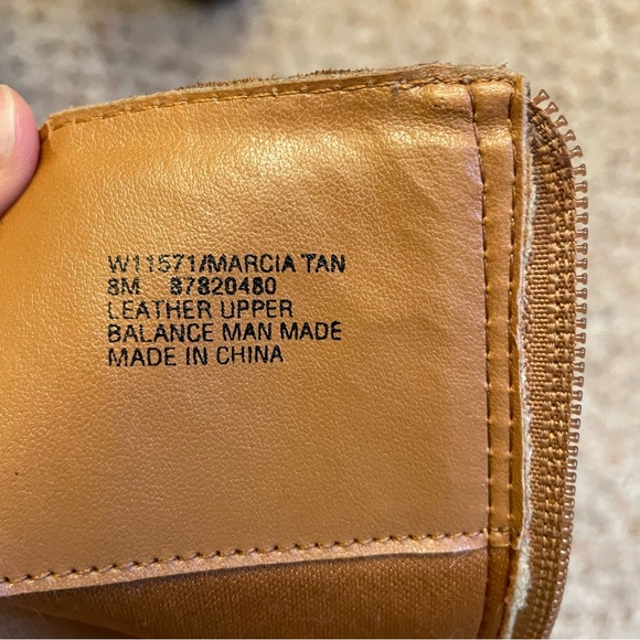 Women’s Brown Boots - Picture 3 of 4